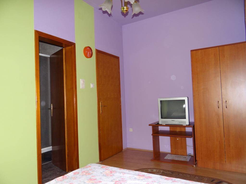 Nasa Tvrdava Guest Accommodation Novi Sad Exterior foto