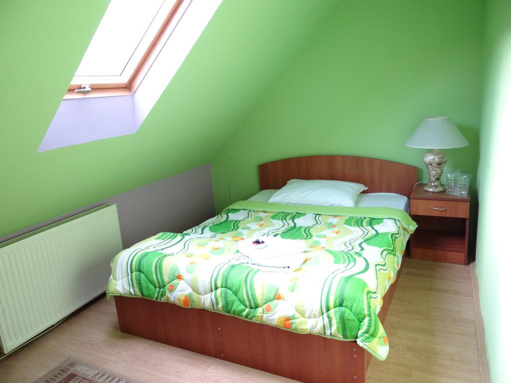 Nasa Tvrdava Guest Accommodation Novi Sad Exterior foto